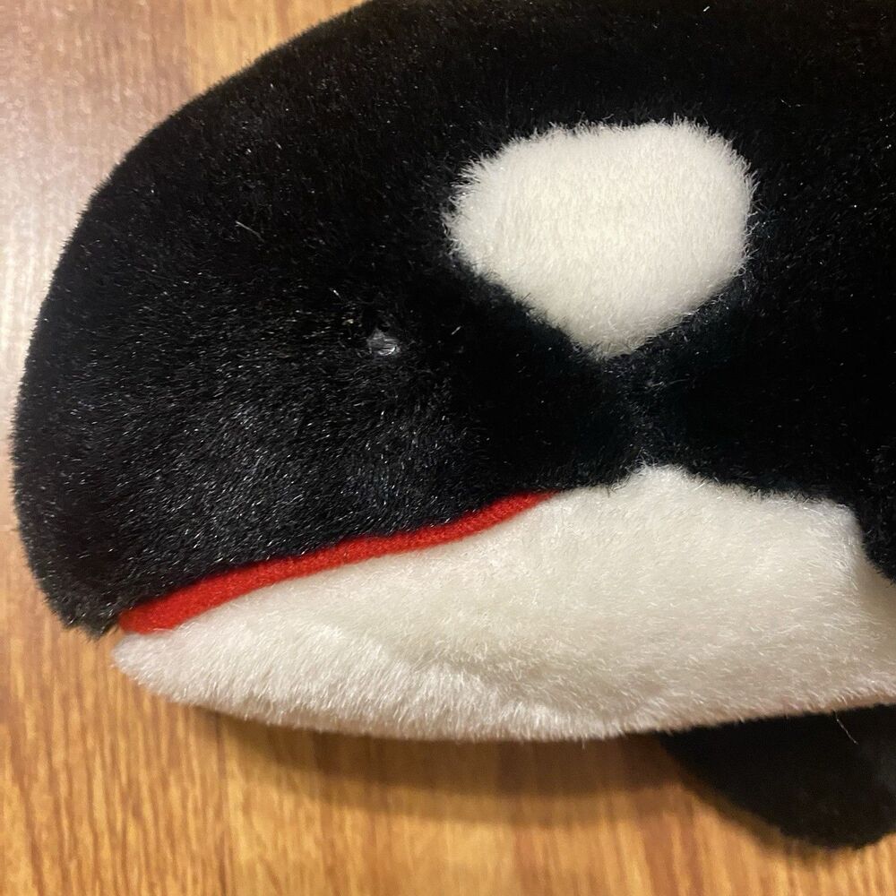 Vintage Sea World 1992 Shamu Plush The Killer Orca Whale Stuffed Animal 17"